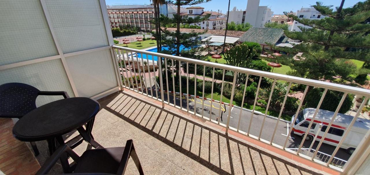 Carihuela Park Palace - Cocasa Apartment Torremolinos Bagian luar foto