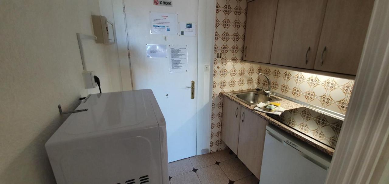 Carihuela Park Palace - Cocasa Apartment Torremolinos Bagian luar foto