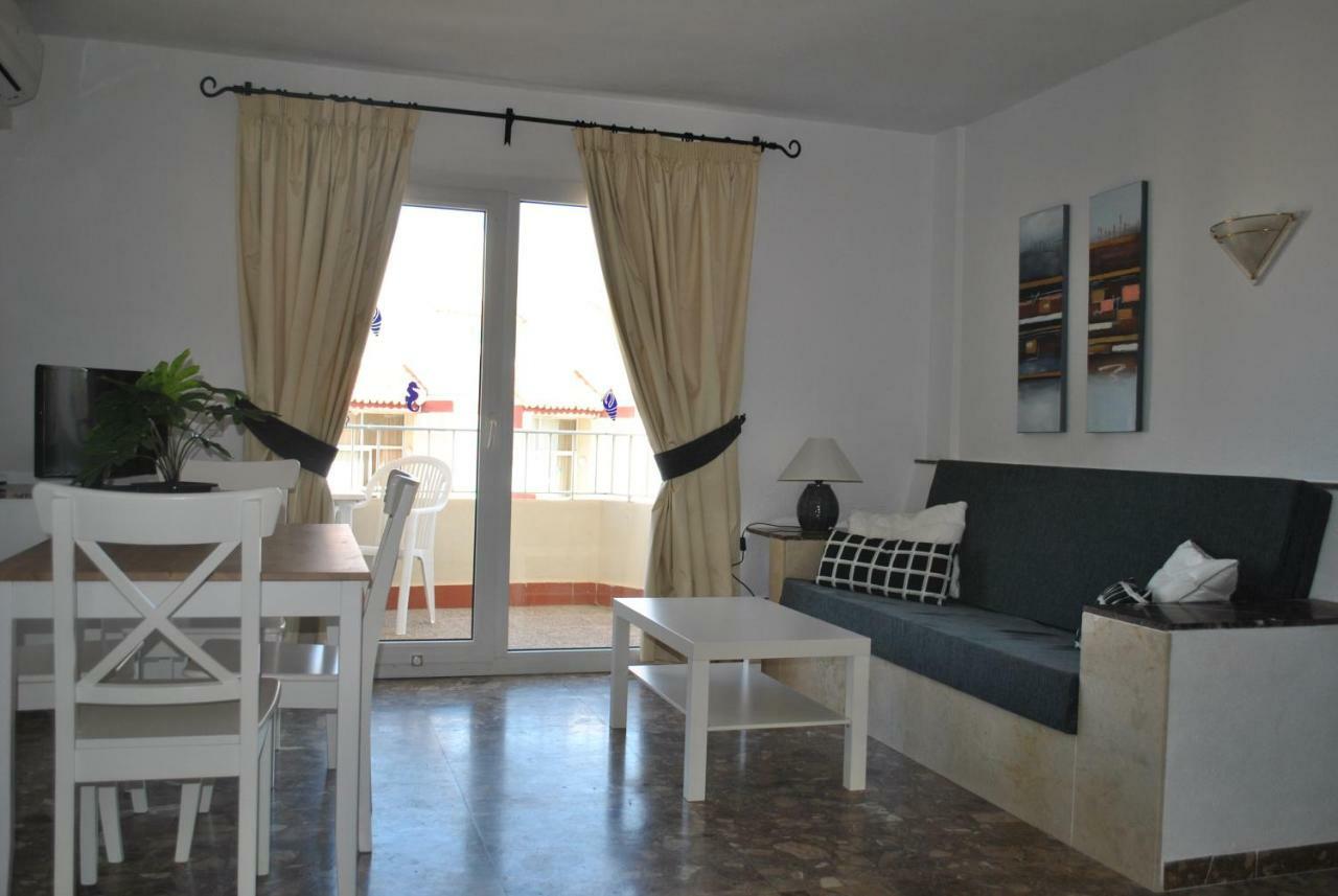 Carihuela Park Palace - Cocasa Apartment Torremolinos Bagian luar foto